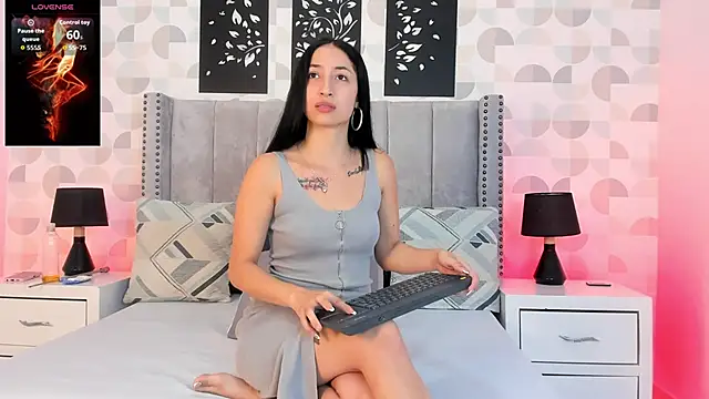 Snapshot of natasha_moreno chatting on November 17, 2025, 12:33 pm natasha moreno online show from November 17, 2025, 12:33 pm