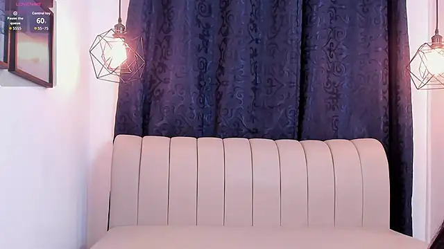 Snapshot of natasha_moreno chatting on November 18, 2025, 12:31 pm natasha moreno online show from November 18, 2025, 12:31 pm