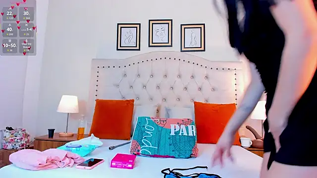 natasha moreno online show from February 18, 2026, 12:23 pm