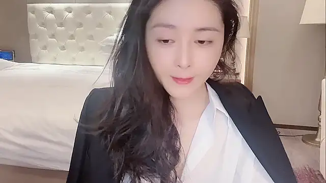 Ianxuan online show from March 21, 2026, 5:12 am