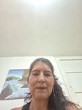 Snapshot of swity_foster chatting on April 9, 2026, 2:44 pm swity foster online show from April 9, 2026, 2:44 pm