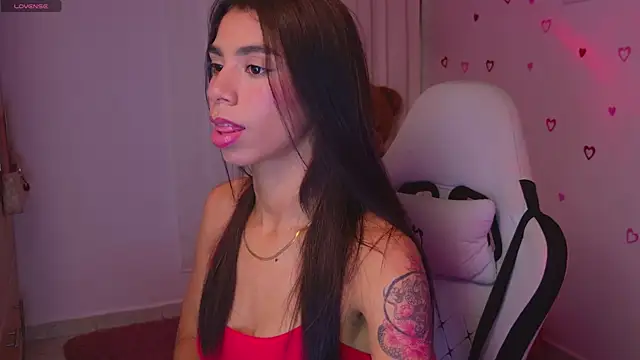 Snapshot of BrunetteAdams001 chatting on February 14, 2026, 4:31 am BrunetteAdams001 online show from February 14, 2026, 4:31 am