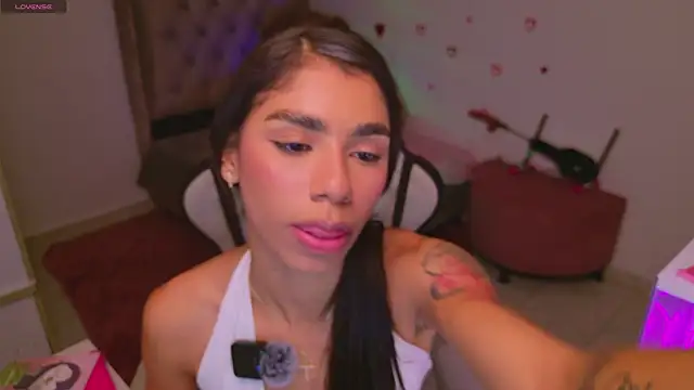 Snapshot of BrunetteAdams001 chatting on March 2, 2026, 4:03 am BrunetteAdams001 online show from March 2, 2026, 4:03 am