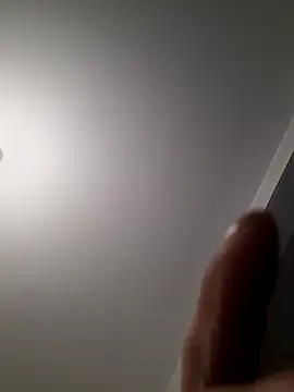 Snapshot of lukeluke69 chatting on February 28, 2026, 8:32 pm lukeluke69 online show from February 28, 2026, 8:32 pm