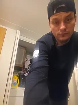 twistafatpipe online show from February 6, 2026, 1:10 am