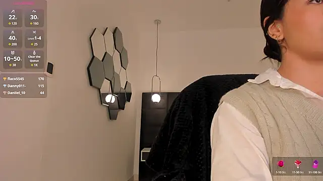 Snapshot of MilaColeman chatting on February 3, 2026, 6:40 am MilaColeman online show from February 3, 2026, 6:40 am