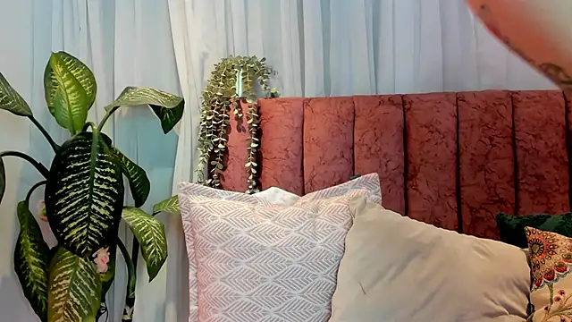 Ashley Monroe online show from November 7, 2025, 11:43 am