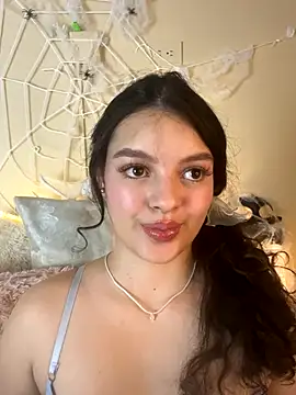 Snapshot of AriaHeavenss chatting on October 20, 2025, 12:22 am AriaHeavenss online show from October 20, 2025, 12:22 am