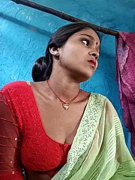 Snapshot of Harini_Gautam chatting on December 22, 2025, 9:17 am Harini Gautam online show from December 22, 2025, 9:17 am