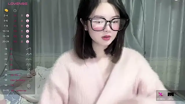 Snapshot of tender-11 chatting on November 13, 2025, 11:20 am tender-11 online show from November 13, 2025, 11:20 am