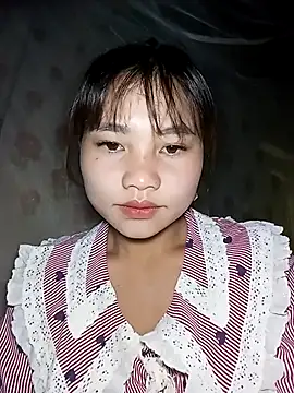 EllyBaby20 online show from September 15, 2025, 11:27 pm