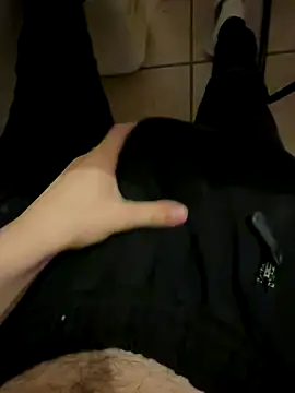 Snapshot of Dicksxd chatting on September 23, 2025, 8:34 pm Dicksxd online show from September 23, 2025, 8:34 pm