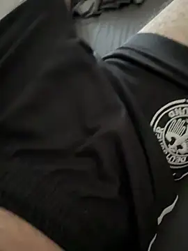 Snapshot of Dicksxd chatting on October 22, 2025, 1:44 pm Dicksxd online show from October 22, 2025, 1:44 pm