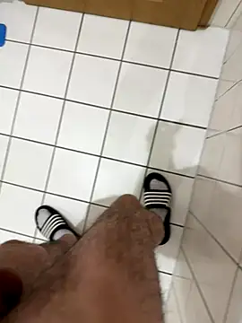 Snapshot of Dicksxd chatting on November 1, 2025, 10:06 am Dicksxd online show from November 1, 2025, 10:06 am