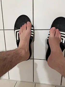 Snapshot of Dicksxd chatting on November 27, 2025, 8:00 pm Dicksxd online show from November 27, 2025, 8:00 pm