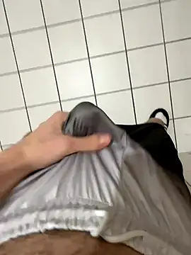 Snapshot of Dicksxd chatting on January 10, 2026, 9:41 pm Dicksxd online show from January 10, 2026, 9:41 pm