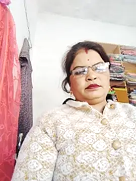 Bhavna hot online show from December 5, 2025, 8:23 am