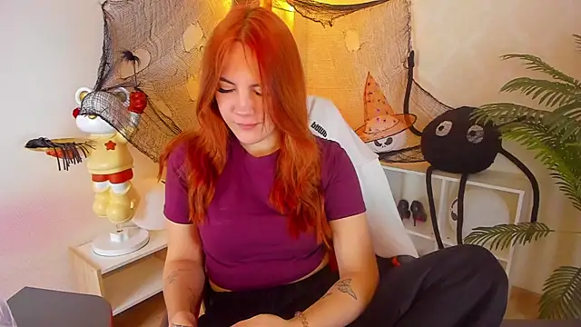 Snapshot of Gingerr_pie chatting on November 2, 2025, 6:32 pm Gingerr pie online show from November 2, 2025, 6:32 pm