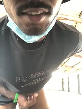 Snapshot of kavi1q1 chatting on November 16, 2025, 7:03 am kavi1q1 online show from November 16, 2025, 7:03 am