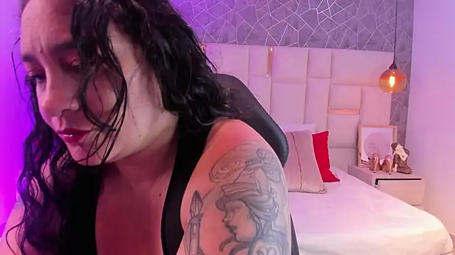 Snapshot of _im_alaya chatting on February 9, 2026, 3:54 am im alaya online show from February 9, 2026, 3:54 am