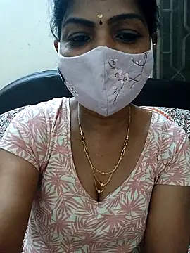 Snapshot of Rithya27 chatting on December 18, 2025, 6:58 pm Rithya27 online show from December 18, 2025, 6:58 pm