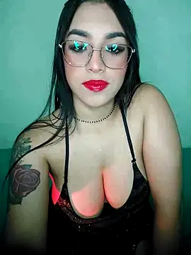 Linda Saenz  online show from December 18, 2025, 6:30 am