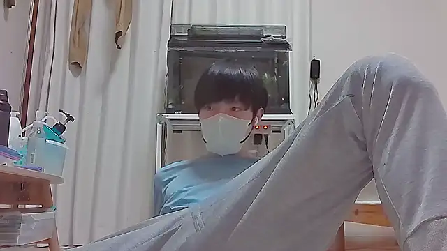 saitama0038 online show from November 9, 2025, 3:43 pm