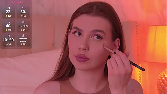 AshleyEvance online show from July 6, 2026, 6:43 am