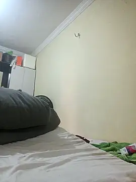 Italo gay online show from October 12, 2025, 4:17 pm