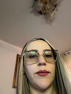 Snapshot of CurvyLust_x chatting on July 11, 2026, 1:03 pm CurvyLust x online show from July 11, 2026, 1:03 pm