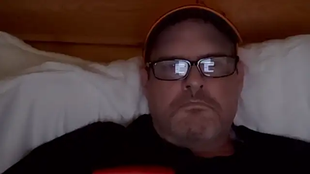 Snapshot of One_Man_For_You chatting on December 4, 2025, 6:16 pm One Man For You online show from December 4, 2025, 6:16 pm