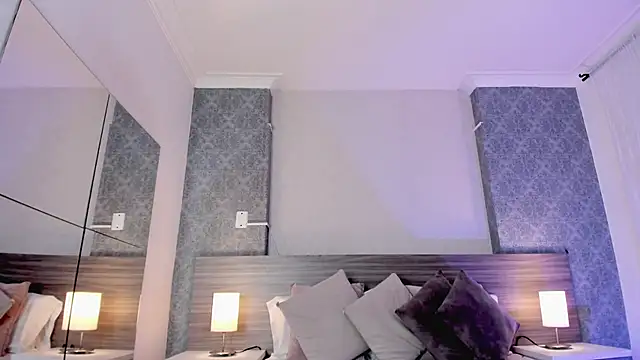 Snapshot of MiilaBlake chatting on November 13, 2025, 8:08 pm MiilaBlake online show from November 13, 2025, 8:08 pm