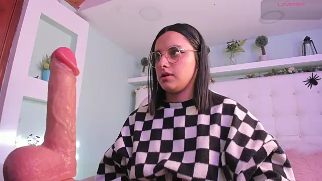 Snapshot of paulha_miller chatting on November 4, 2025, 12:15 pm paulha miller online show from November 4, 2025, 12:15 pm