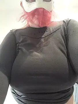 Snapshot of Trivia_magic chatting on February 26, 2026, 11:53 am Trivia magic online show from February 26, 2026, 11:53 am