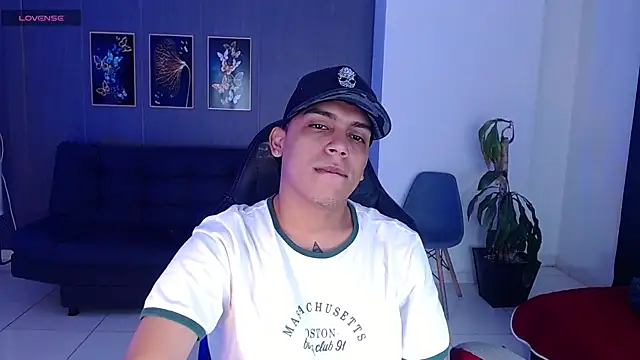 Snapshot of david_santos16 chatting on September 14, 2025, 3:16 am david santos16 online show from September 14, 2025, 3:16 am