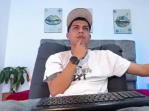 Snapshot of david_santos16 chatting on September 24, 2025, 11:41 pm david santos16 online show from September 24, 2025, 11:41 pm