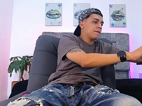 Snapshot of david_santos16 chatting on September 28, 2025, 1:55 am david santos16 online show from September 28, 2025, 1:55 am