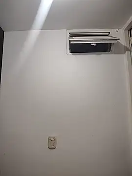 Juann-cock online show from April 15, 2026, 2:18 am