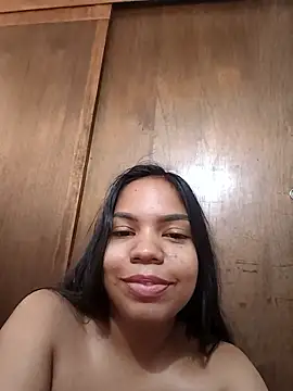Snapshot of CloeeHills_ chatting on October 6, 2025, 12:46 pm CloeeHills online show from October 6, 2025, 12:46 pm