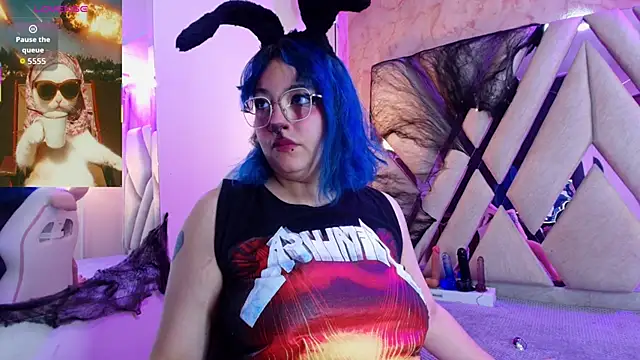 Lilith curvy online show from October 31, 2025, 8:10 pm