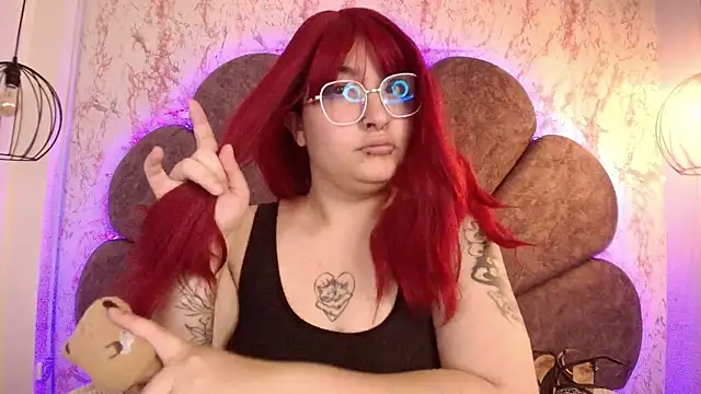 Lilith curvy online show from November 16, 2025, 7:19 pm