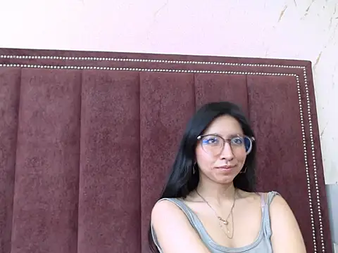 VioletxBloom online show from September 14, 2025, 7:13 pm