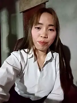 Snapshot of sulove_xx chatting on April 1, 2026, 1:41 pm sulove xx online show from April 1, 2026, 1:41 pm