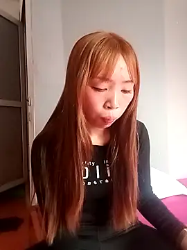 Snapshot of sulove_xx chatting on April 14, 2026, 3:23 am sulove xx online show from April 14, 2026, 3:23 am