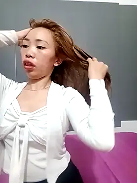 Snapshot of sulove_xx chatting on April 15, 2026, 11:05 pm sulove xx online show from April 15, 2026, 11:05 pm