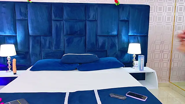 Samanta Isel online show from October 13, 2025, 3:17 am