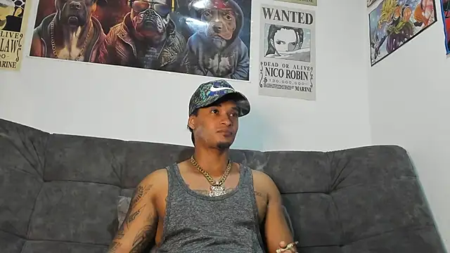  MACCARTHY TAYLOR online show from October 28, 2025, 1:20 am