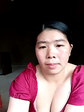 quynhkoolbae online show from October 14, 2025, 11:49 pm