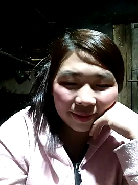 quynhkoolbae online show from November 20, 2025, 2:06 pm