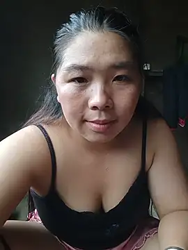 quynhkoolbae online show from July 10, 2026, 12:48 am